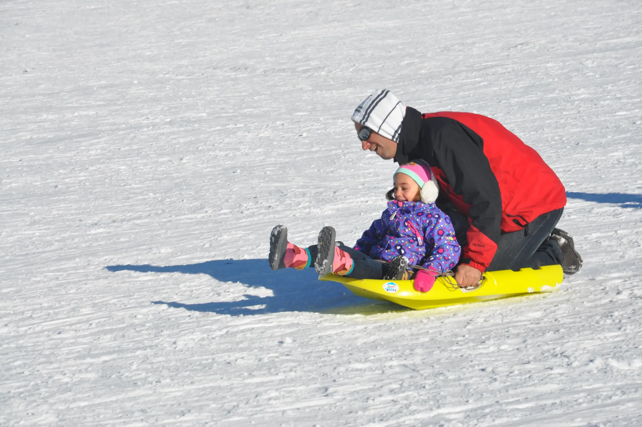 person(0.79), snowboard(0.78), person(0.63)