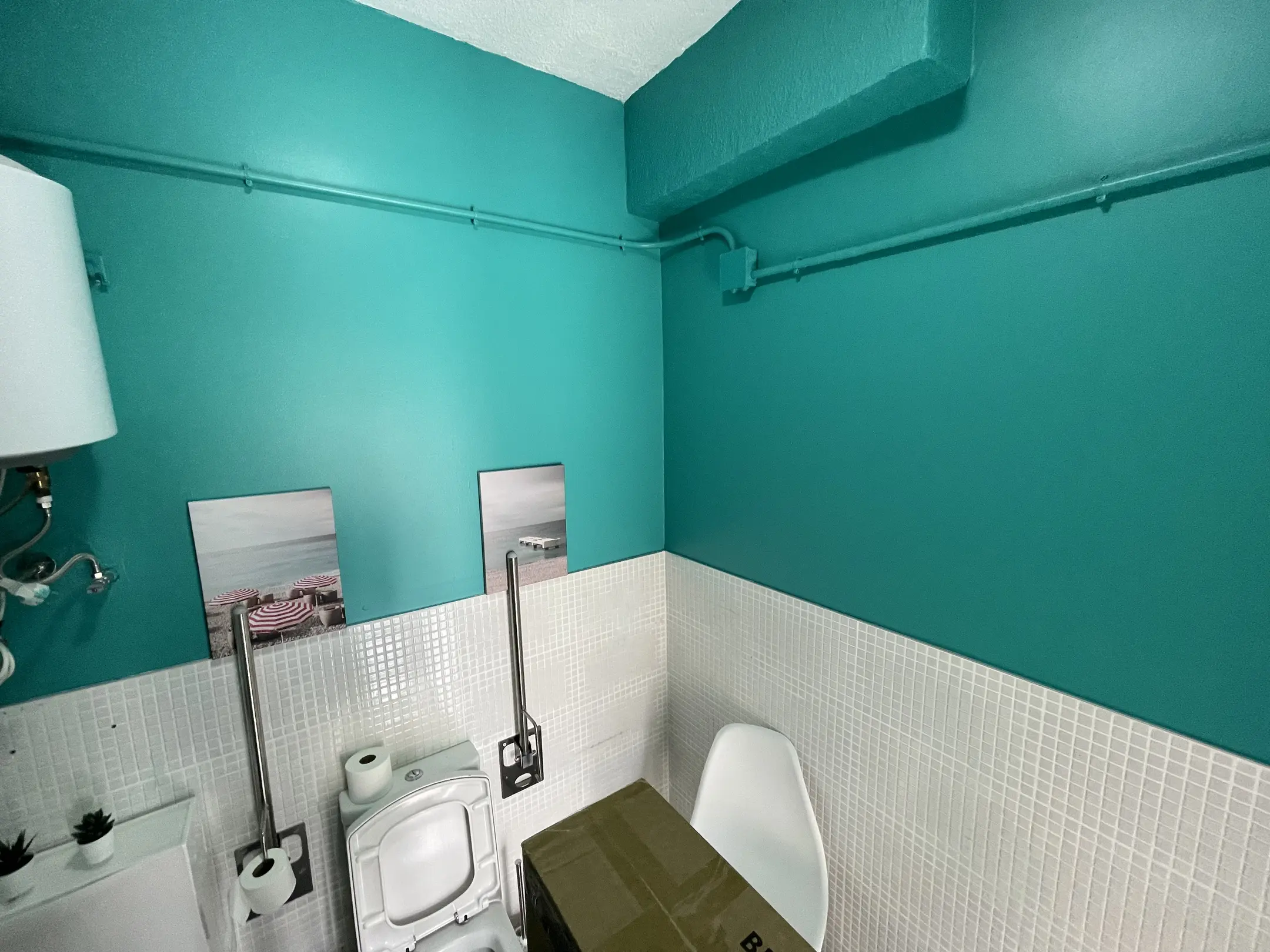 toilet(0.77), toilet(0.59)