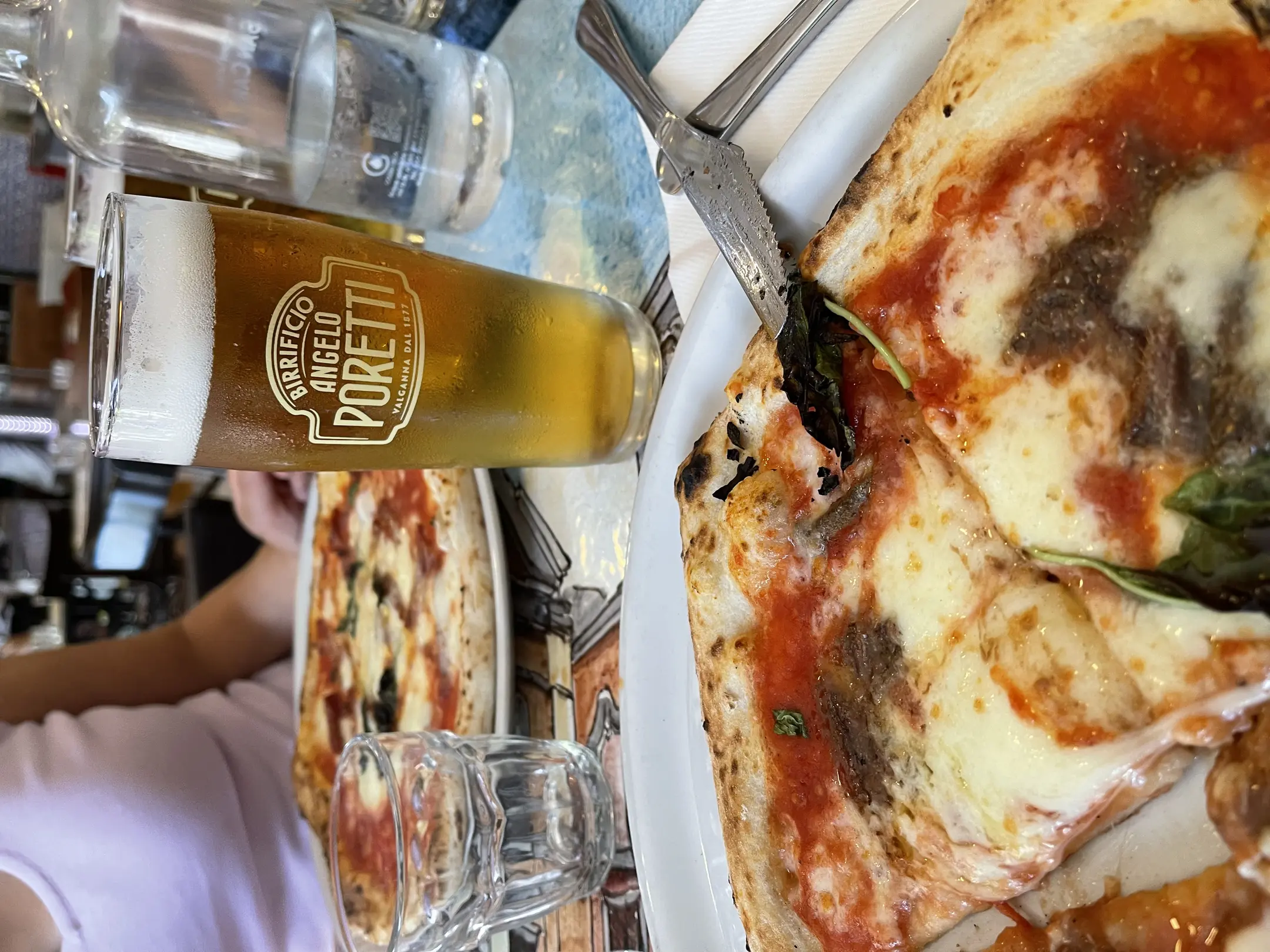 pizza(0.71), wine glass(0.67)