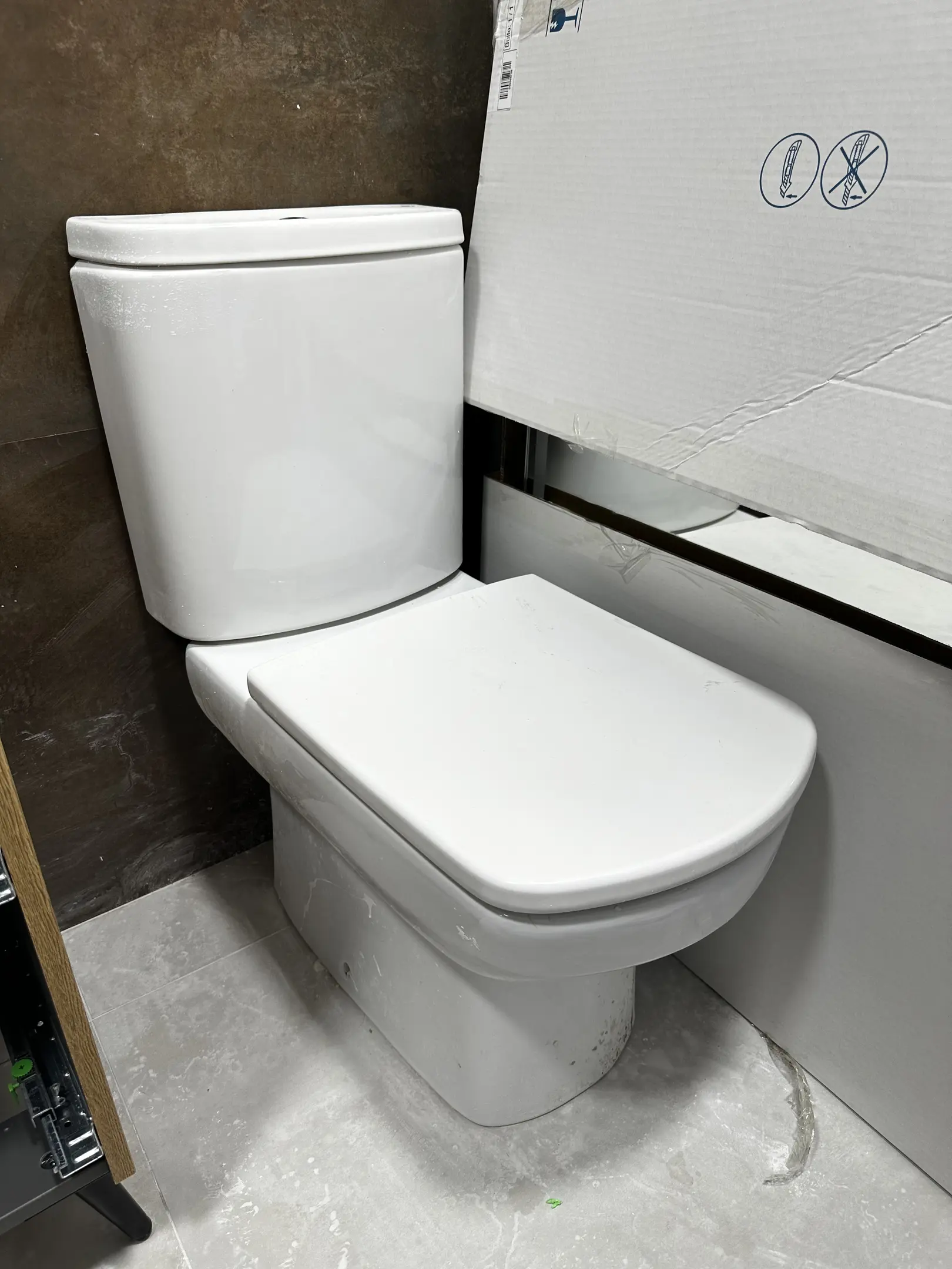 toilet(0.76)