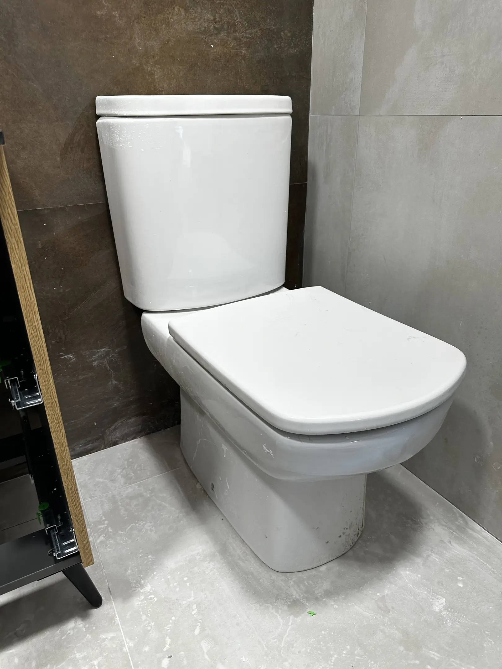 toilet(0.78)